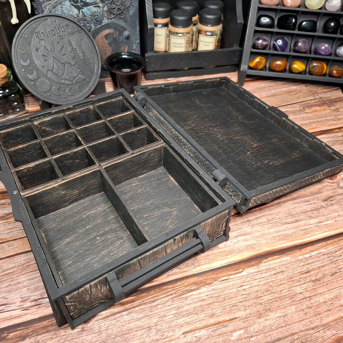 The fully opening lid provides easy access to every compartment, making the Celtic ritual storage box comfortable to use during everyday rituals and organization.

